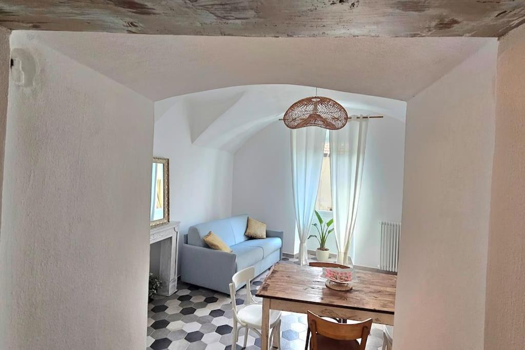Car.Lo. Casa Vacanze Dolceacqua Ngoại thất bức ảnh