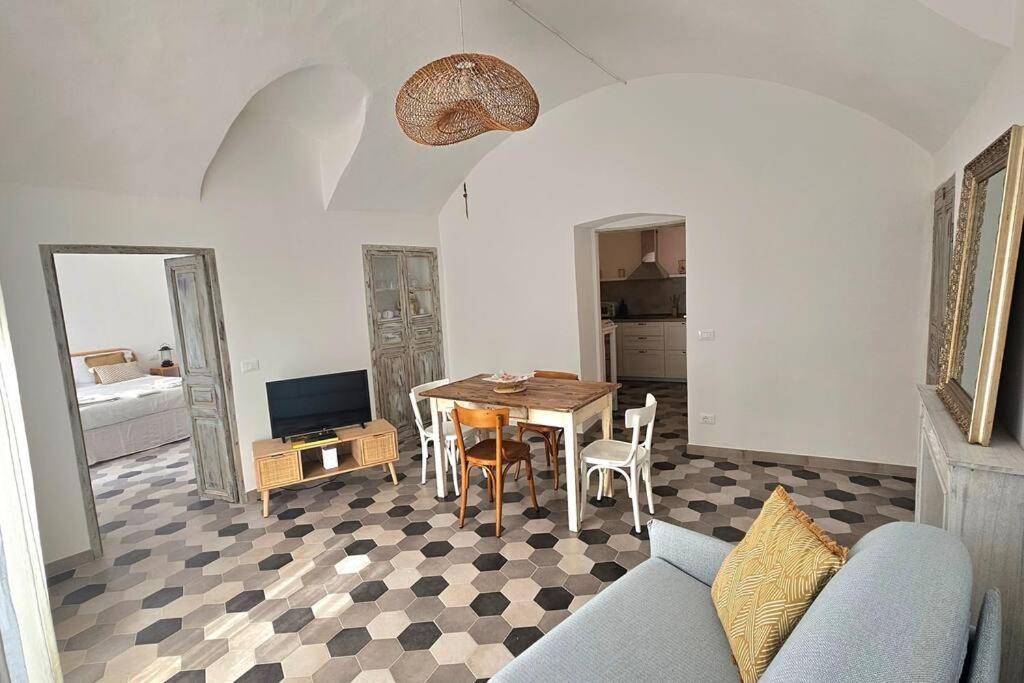 Car.Lo. Casa Vacanze Dolceacqua Ngoại thất bức ảnh